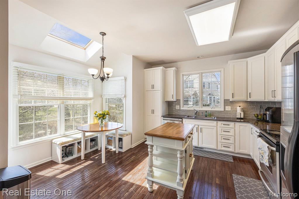 49991 BLACKBERRY Trail, Novi, MI — Photo 10