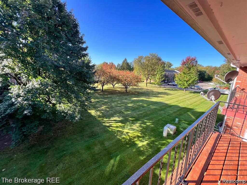 407 W Highland Road, A4, Howell, MI 48843 — Photo 11
