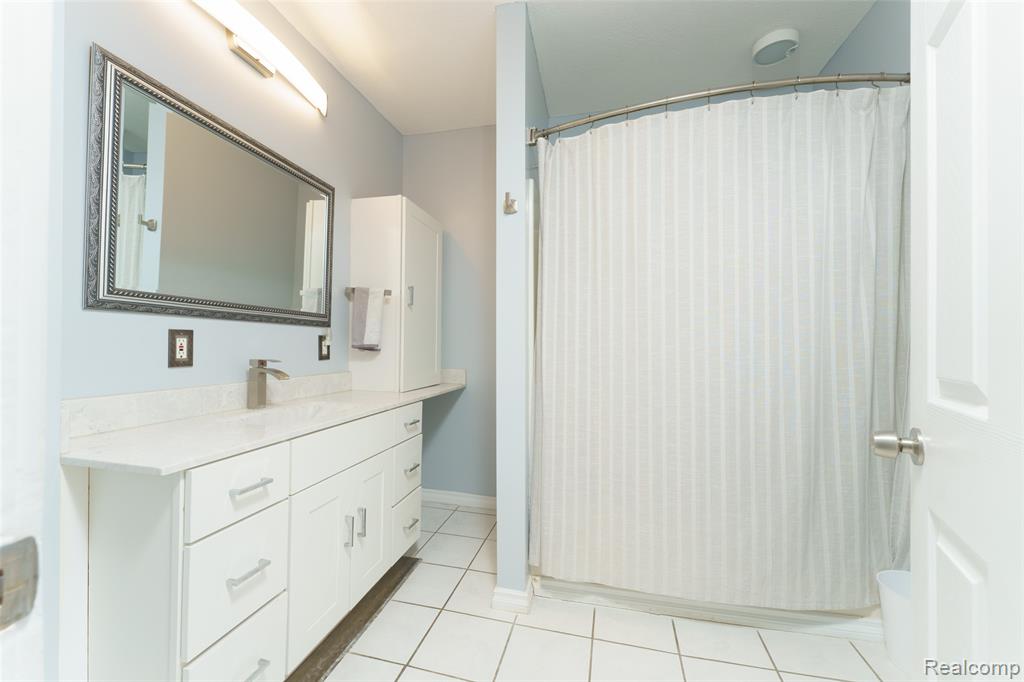407 S Cedar Street, Williamston, MI 48895 — Photo 14