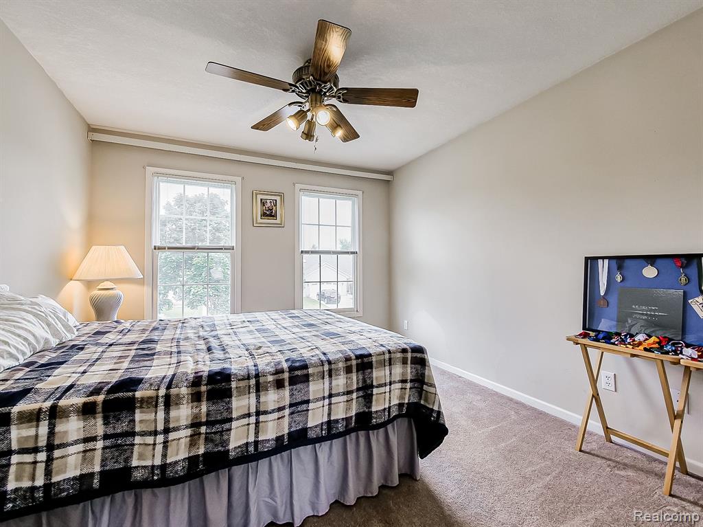 1394 MIDDLEWOOD Drive, Saline, MI 48176 — Photo 18