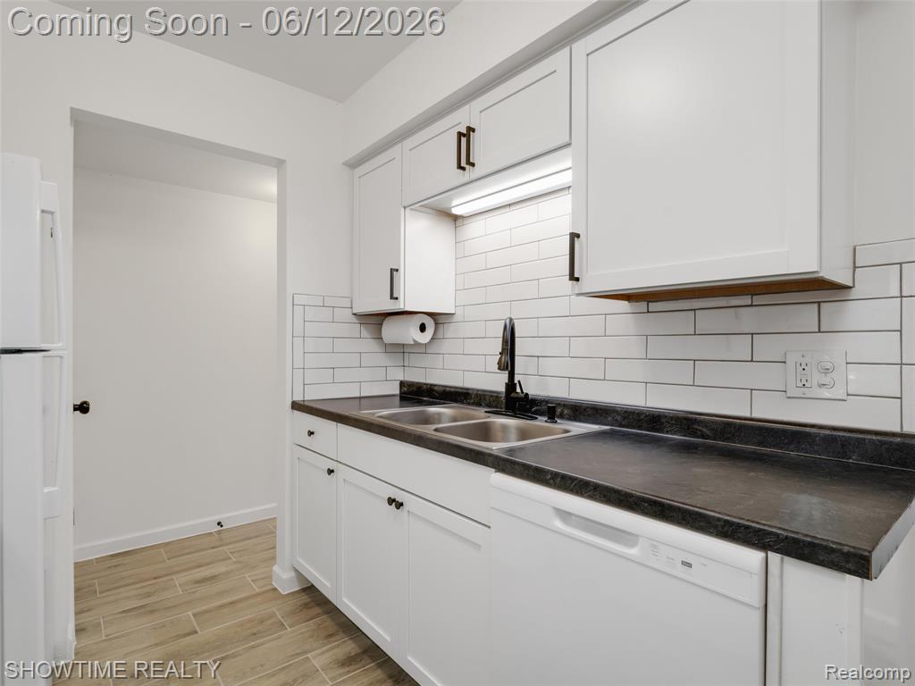 20120 Brian Court, Clinton Twp, MI 48035 — Photo 10
