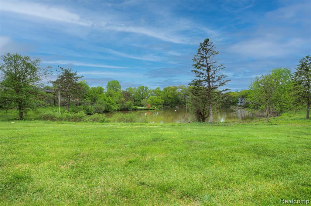 671 Watersedge Drive, Ann Arbor, MI 48105 — Photo 30