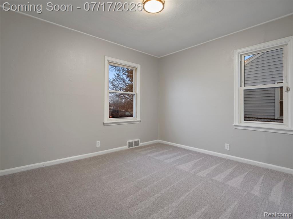 904 E Otis Avenue, Hazel Park, MI 48030 — Photo 12