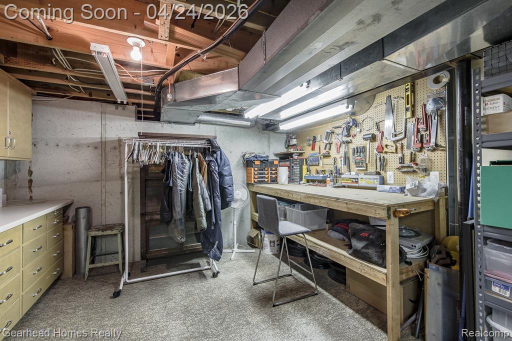 4040 Rollins Avenue, Waterford, MI 48329 — Photo 59