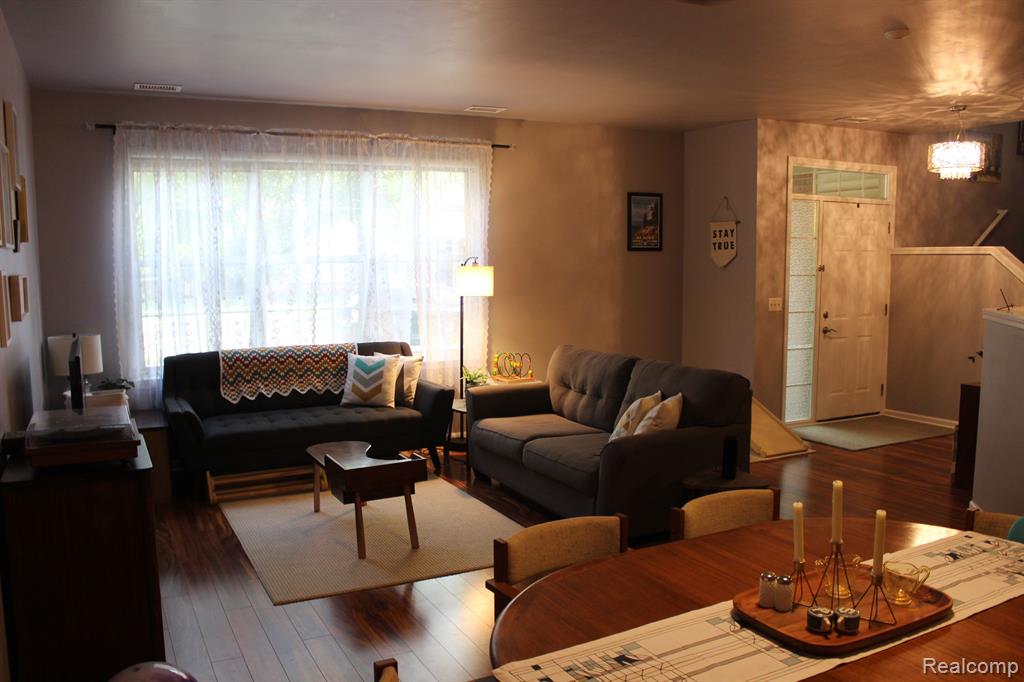 47640 PEMBROKE Drive, Canton, MI 48188 — Photo 5