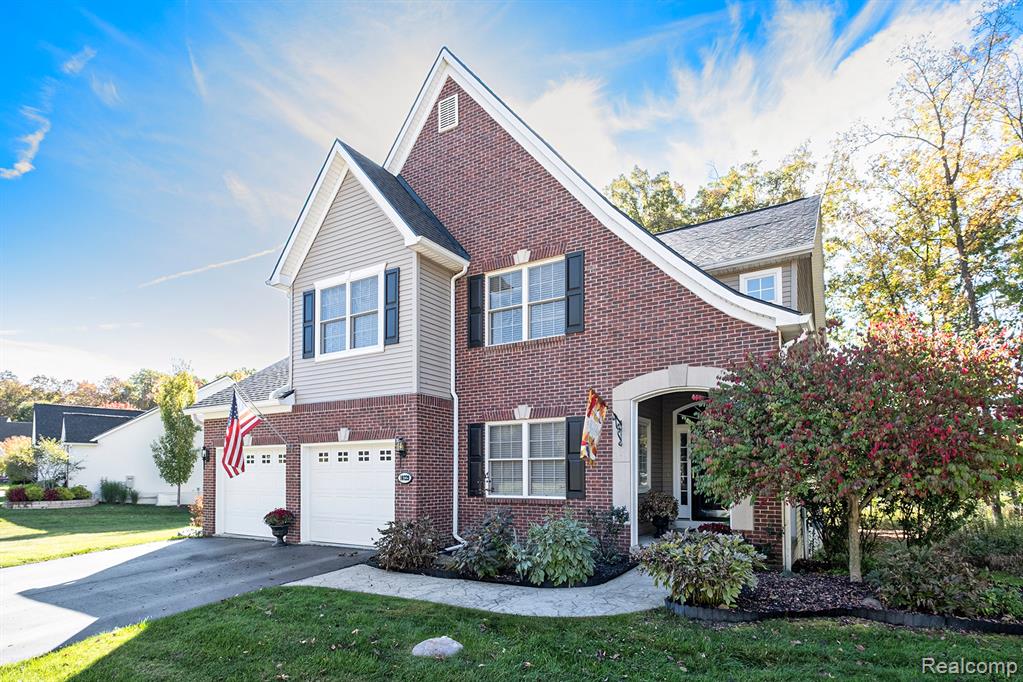 10229 Edgewood Drive, Grand Blanc, MI 48439 — Photo 29