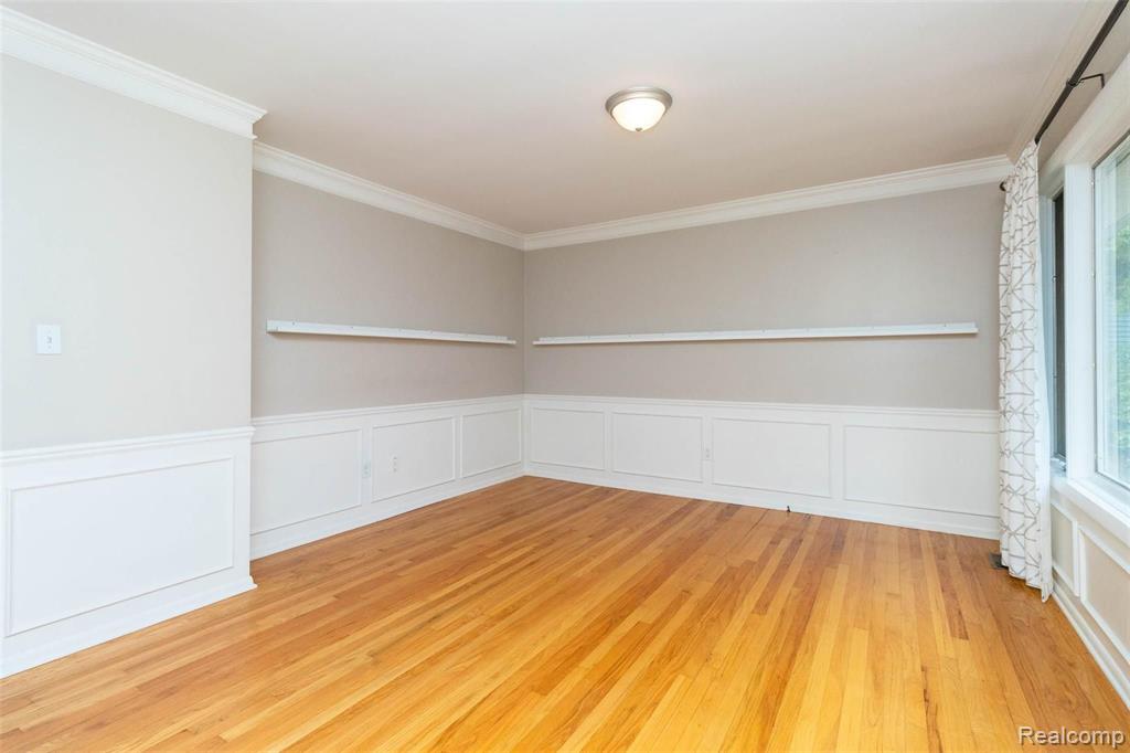 915 HARTSOUGH Court, Plymouth, MI 48170 — Photo 3