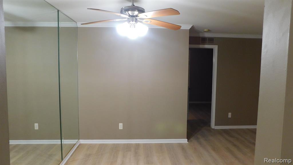 44762 MARIGOLD Drive, Sterling Heights, MI 48314 — Photo 10