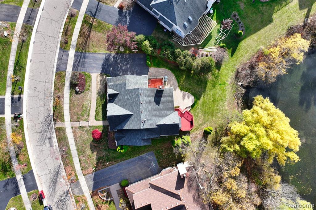 7418 Rafford Lane, West Bloomfield, MI — Photo 63
