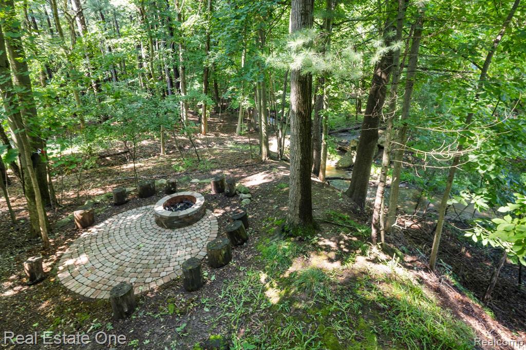 44211 CHEDWORTH Drive, Northville, MI 48167 — Photo 60