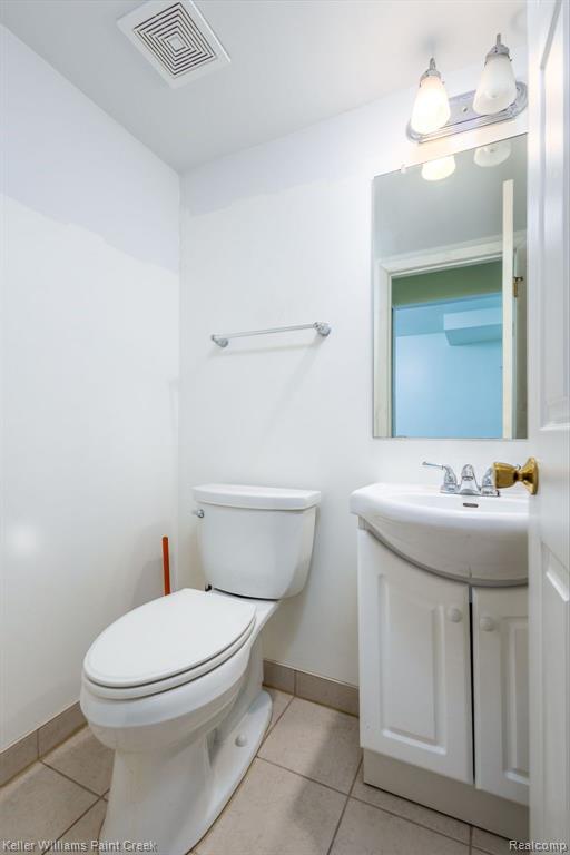 45598 BIRCHCREST Street, Utica, MI 48317 — Photo 10