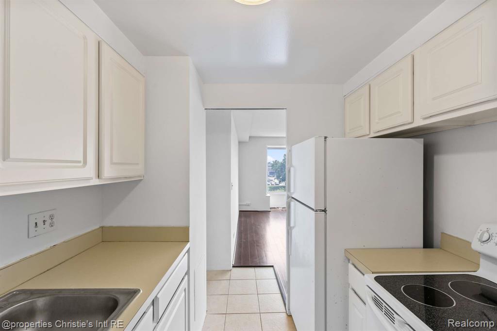 1300 E Lafayette Street, 104, Detroit, MI 48207 — Photo 19