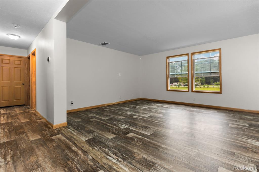 102 Wiard Road, Ypsilanti, MI 48198 — Photo 22