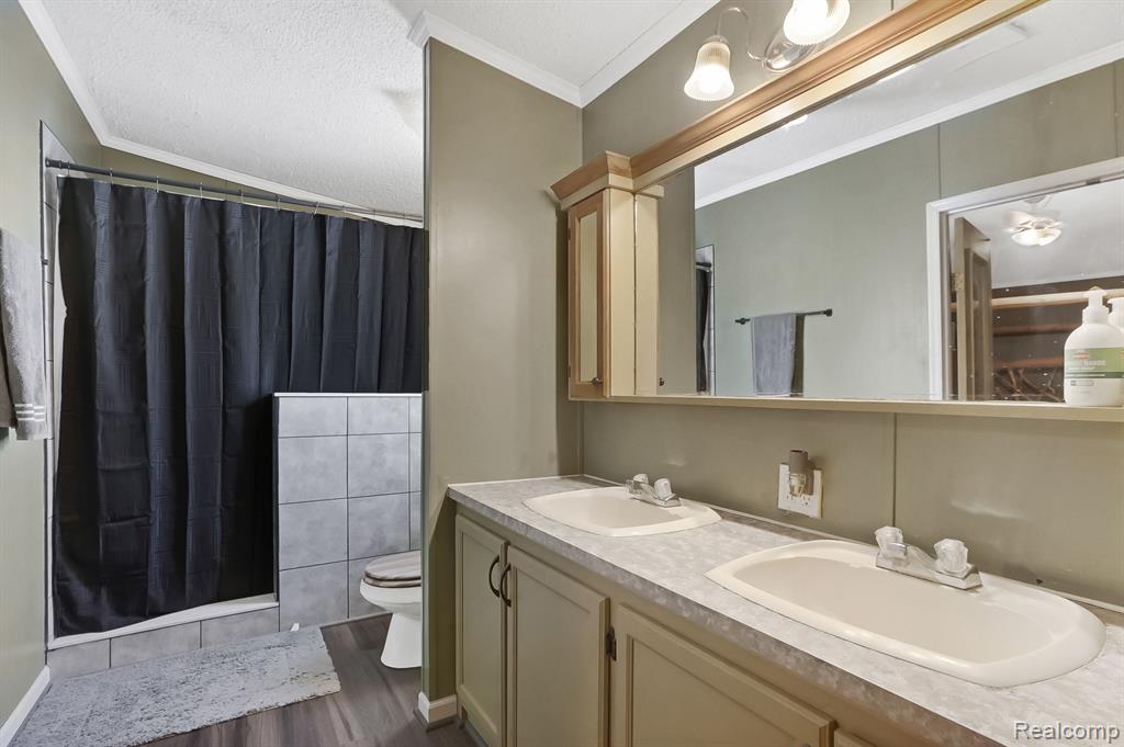 18900 Bowdish Road, Gregory, MI 48137 — Photo 9