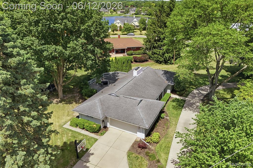 6998 Meadowlake Road, Bloomfield Hills, MI 48301 — Photo 38