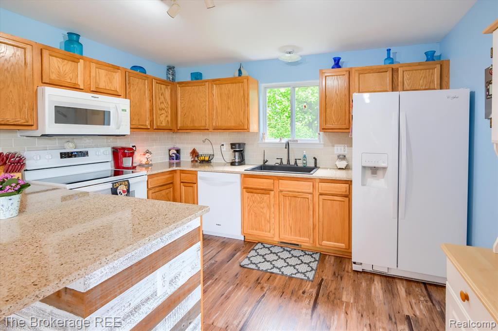 4432 N Belsay Road, Flint, MI 48506 — Photo 35