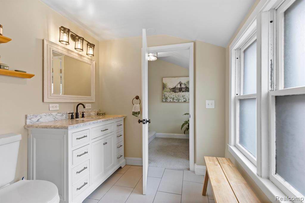 716 WOODLAWN Avenue, Royal Oak, MI 48073 — Photo 15