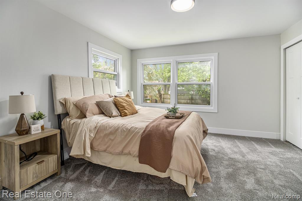 927 N LAFAYETTE Avenue, Royal Oak, MI 48067 — Photo 14