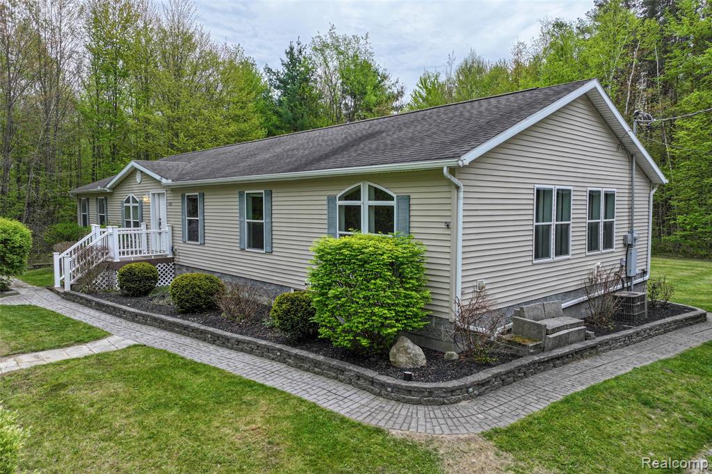4587 Brown Road, Vassar, MI 48768 — Photo 8