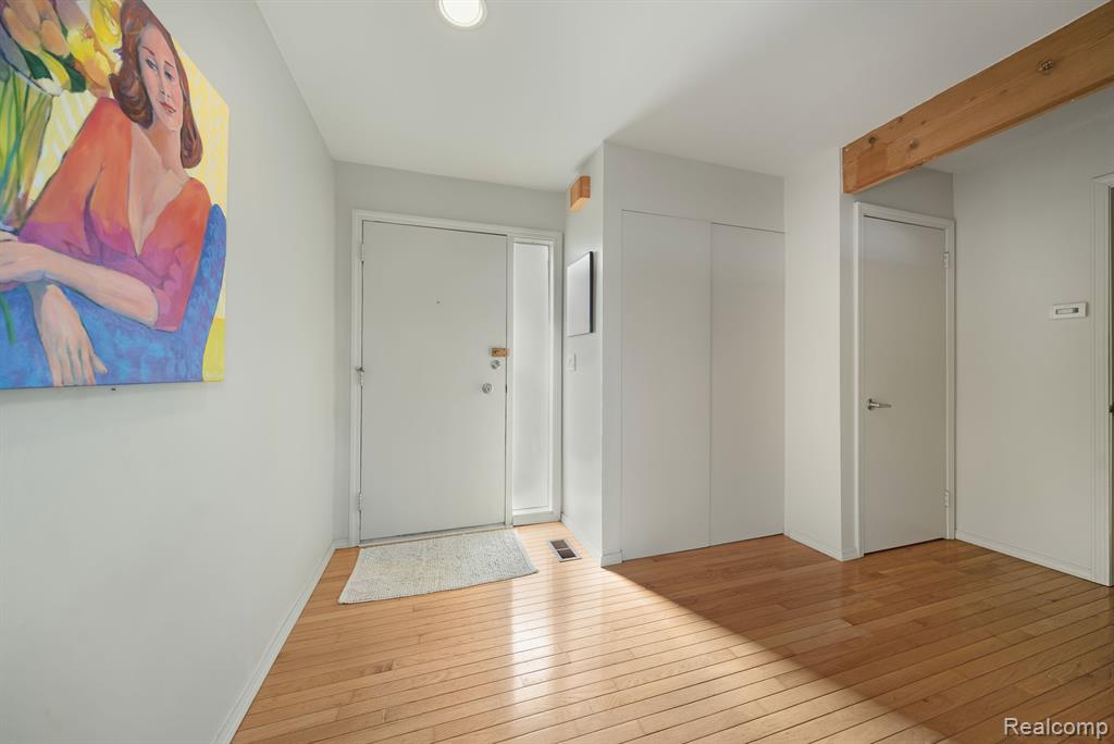 385 CONCORD Place, Bloomfield Hills, MI 48304 — Photo 2