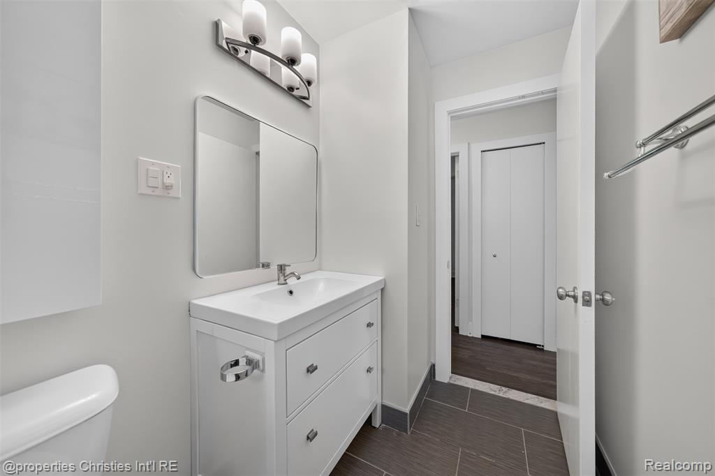 27856 Lenox Avenue, Madison Heights, MI 48071 — Photo 19