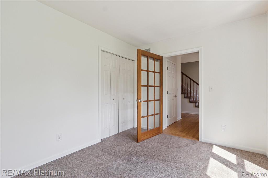 5440 BRADFORD Circle, Brighton, MI 48114 — Photo 18