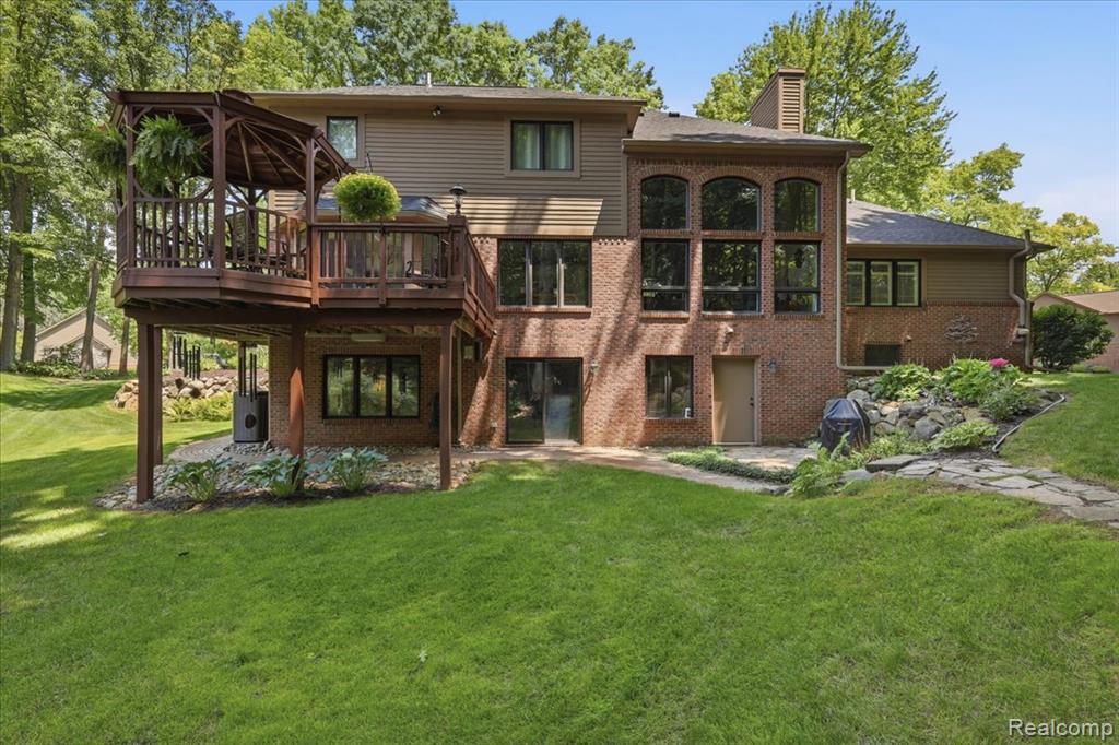10005 Creekwood Trail, Davisburg, MI 48350 — Photo 69