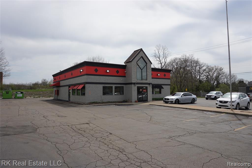 1252 N Ballenger Highway, Flint, MI 48504 — Photo 5