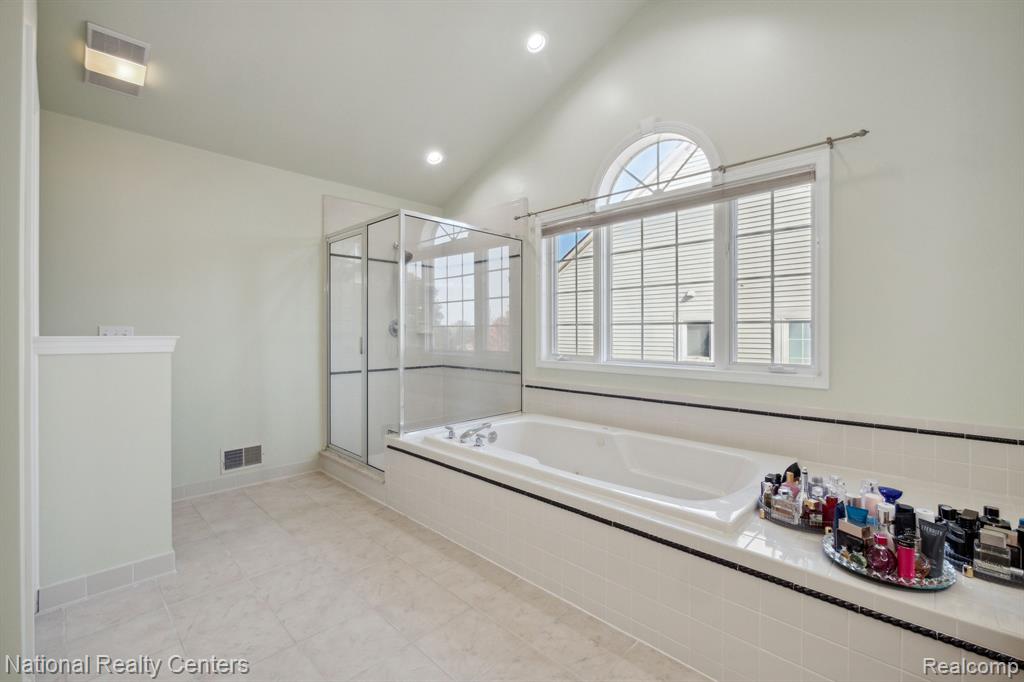 50983 WESTON Drive, Plymouth, MI 48170 — Photo 34