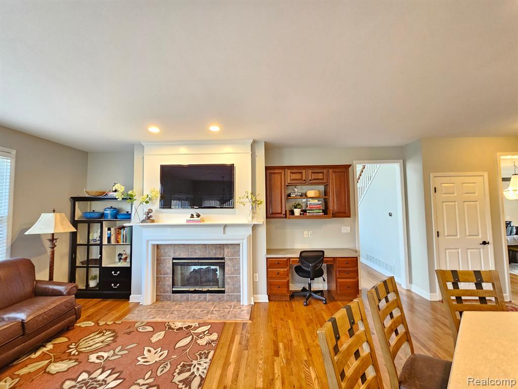 51094 PLYMOUTH LAKE, Plymouth, MI 48170 — Photo 22