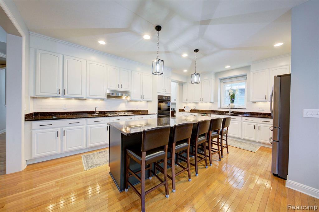 49776 Garfield Lane, Canton, MI 48188 — Photo 17