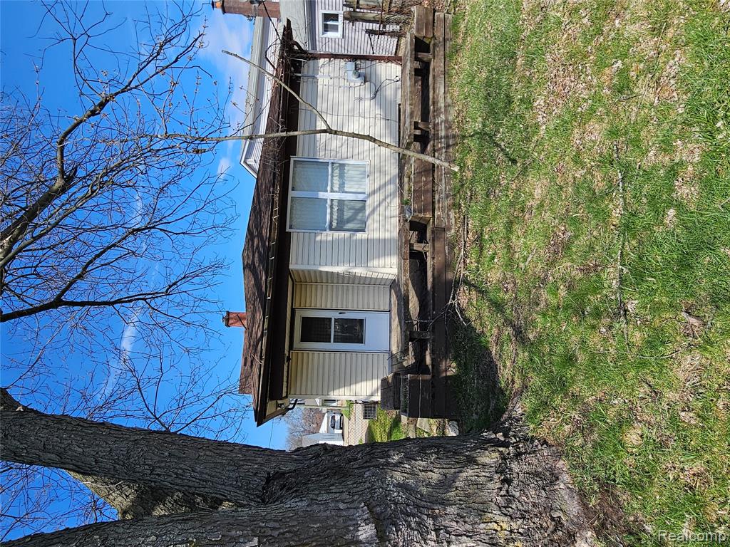 13876 Hendricks Avenue, Warren, MI 48089 — Photo 3