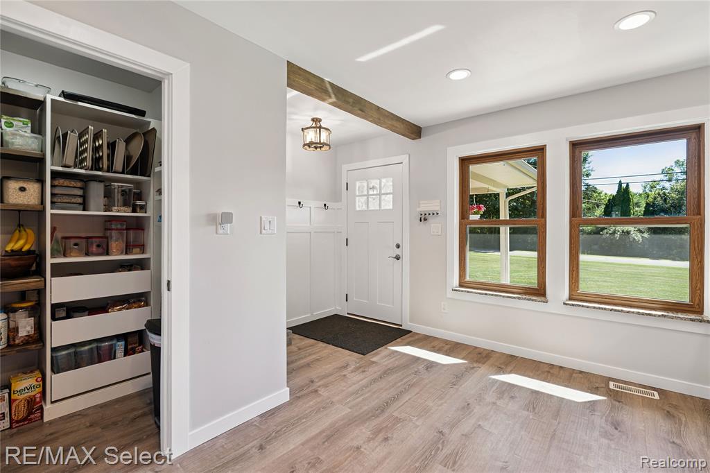 2456 N Tipsico Lake Road, Hartland, MI 48353 — Photo 13