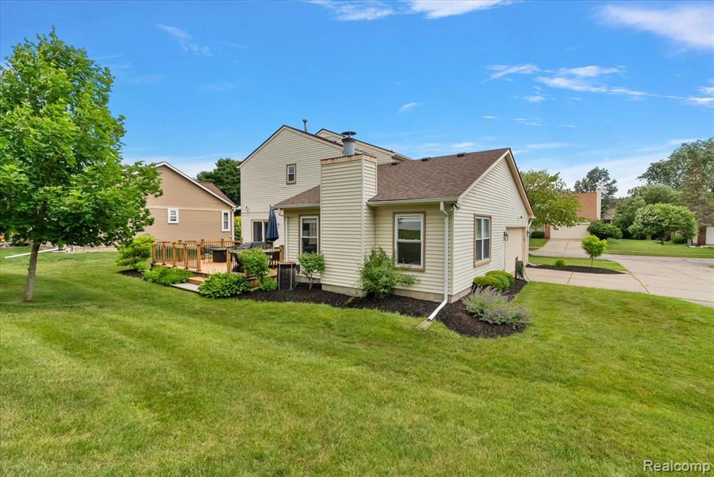 45071 Yorkshire Drive, Novi, MI — Photo 38