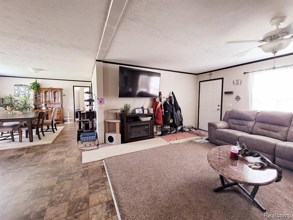 528 ELMWOOD Lane, Columbus, MI — Photo 3