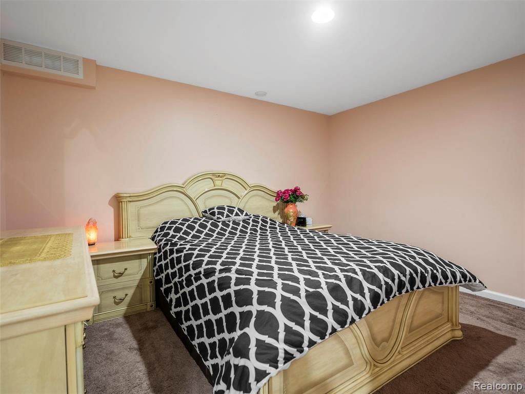 49727 E Central Park, Shelby Twp, MI 48317 — Photo 52