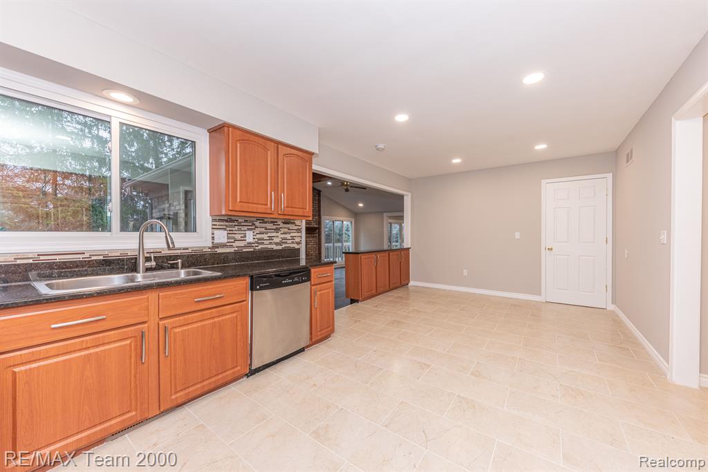 17148 PON VALLEY Drive, Northville, MI 48168 — Photo 52