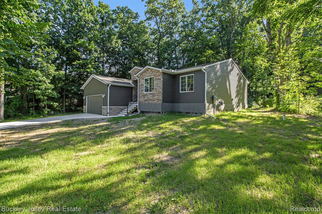 10303 Nine Mile Road, Whitmore Lake, MI 48189 — Photo 25