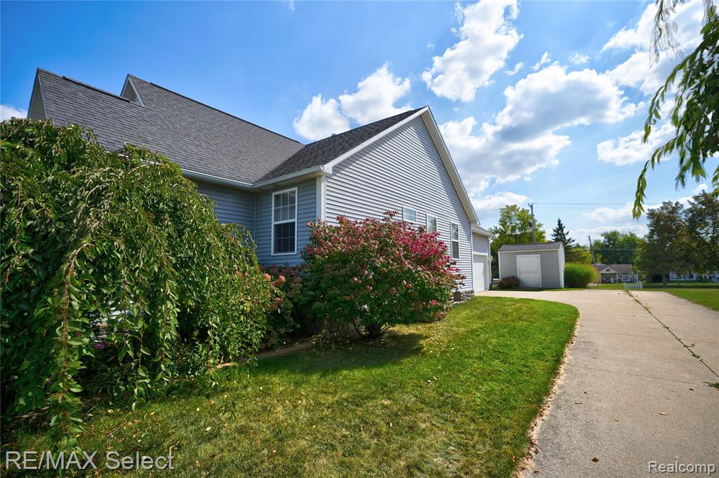 6343 Augusta Street, Swartz Creek, MI 48473 — Photo 7
