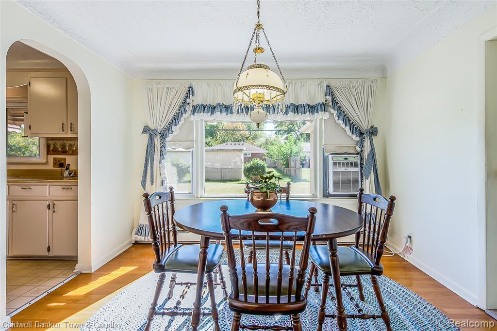 32297 Warren Road, Garden City, MI — Photo 13