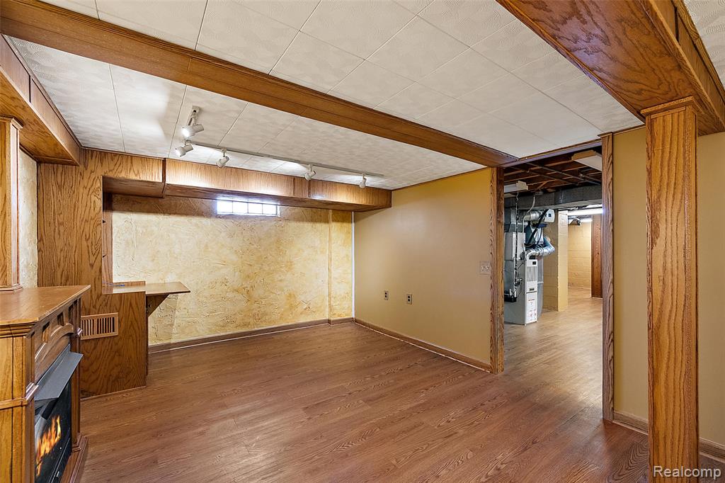 637 S Edgeworth Avenue, Royal Oak, MI 48067 — Photo 39