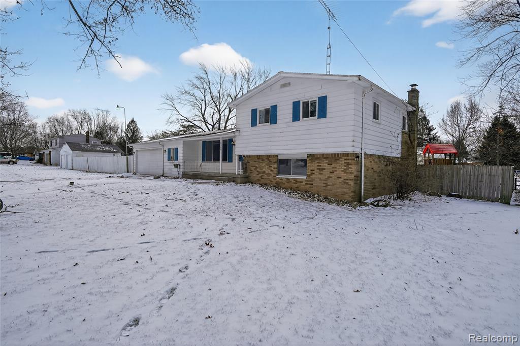 4199 Sheraton Drive, Flint, MI 48532 — Photo 2