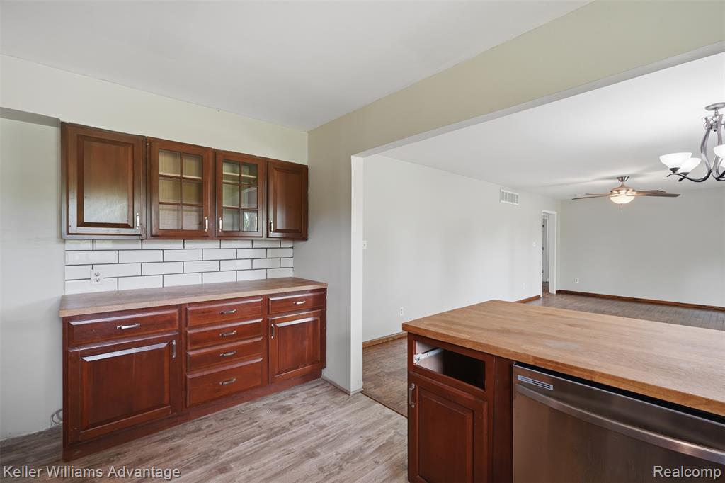 48053 Harris Road, Belleville, MI 48111 — Photo 18