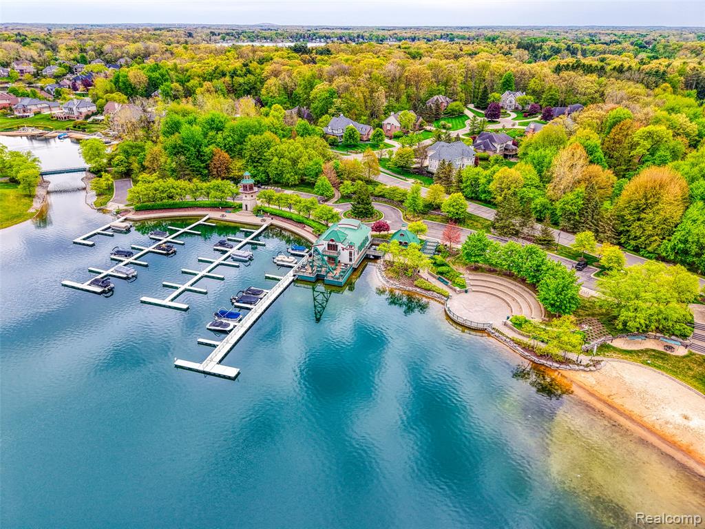 8250 Stoney Creek Drive, South Lyon, MI 48178 — Photo 57