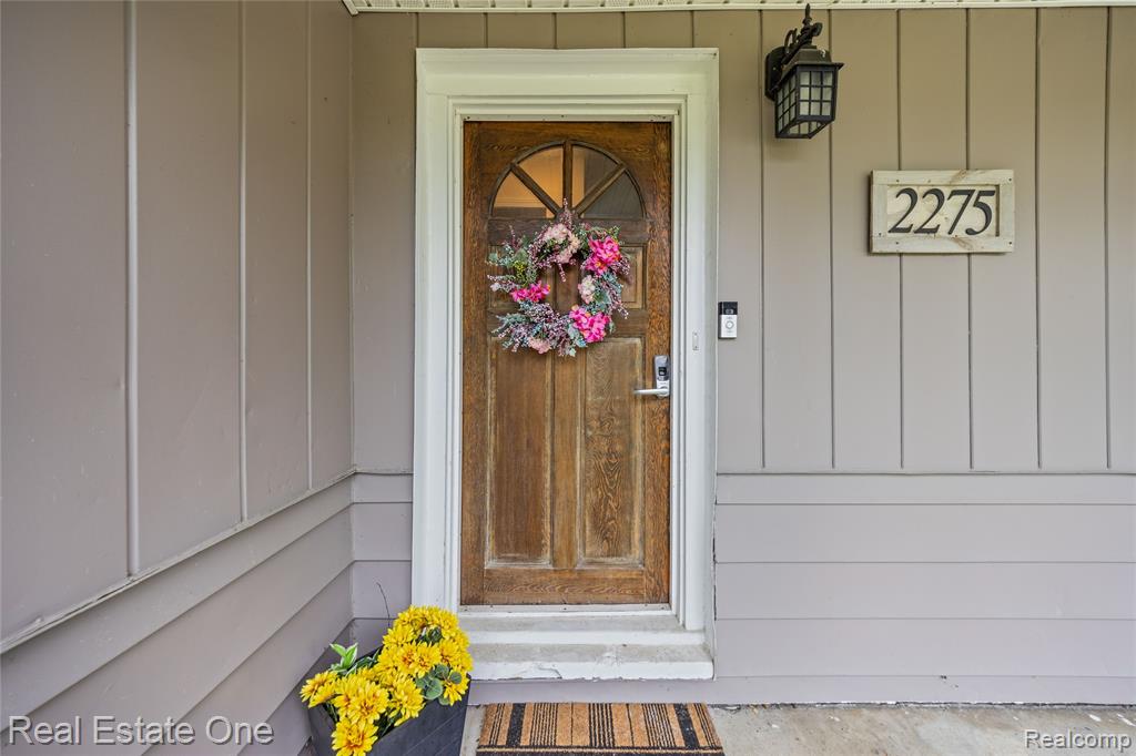 2275 Richwood Road, Auburn Hills, MI 48326 — Photo 8