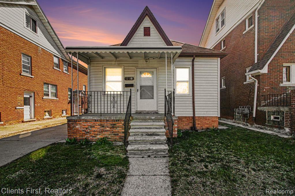 5210 Middlesex Street, Dearborn, MI 48126 — front exterior