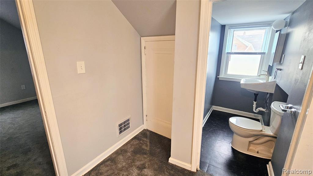 10001 Winthrop Street, Detroit, MI 48227 — Photo 29