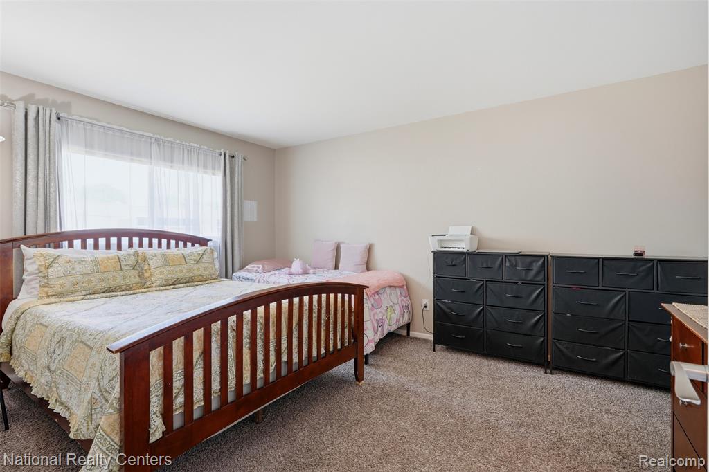 5549 Mansfield Avenue, Sterling Heights, MI 48310 — Photo 10