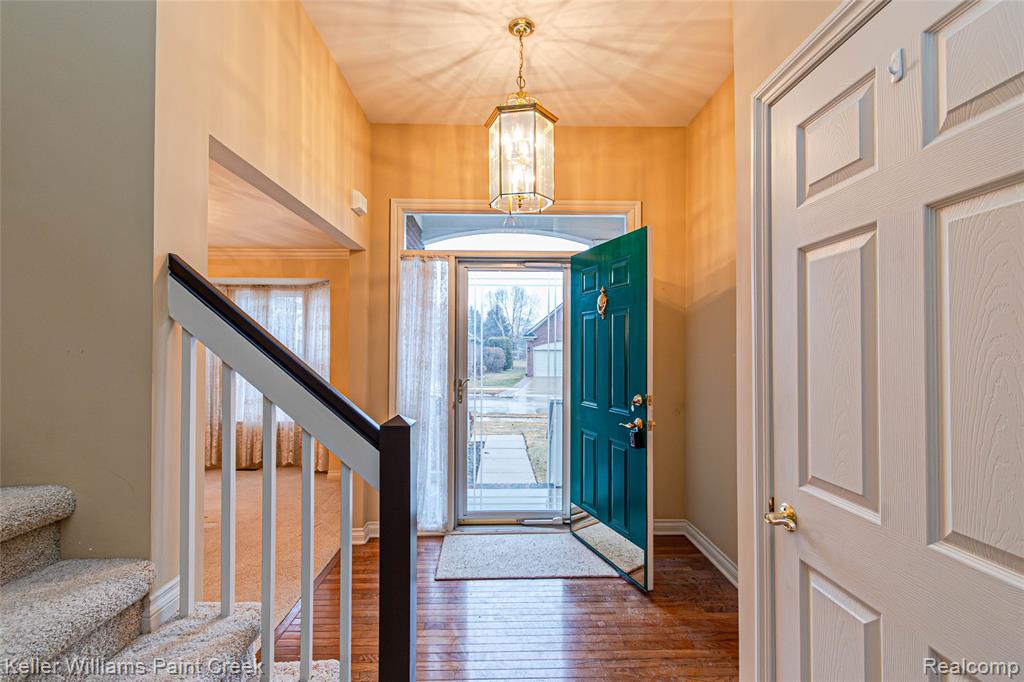 49675 Sable Creek Drive, 30, Macomb, MI 48042 — Photo 2