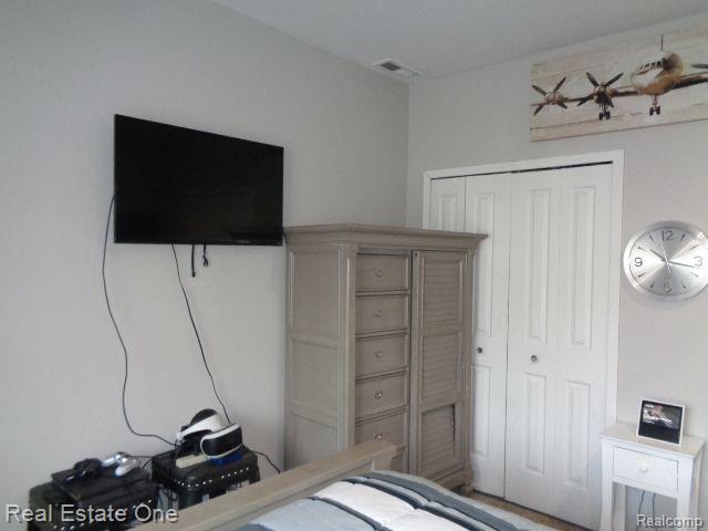 29441 LAUREL Drive, Farmington Hills, MI 48331 — Photo 43